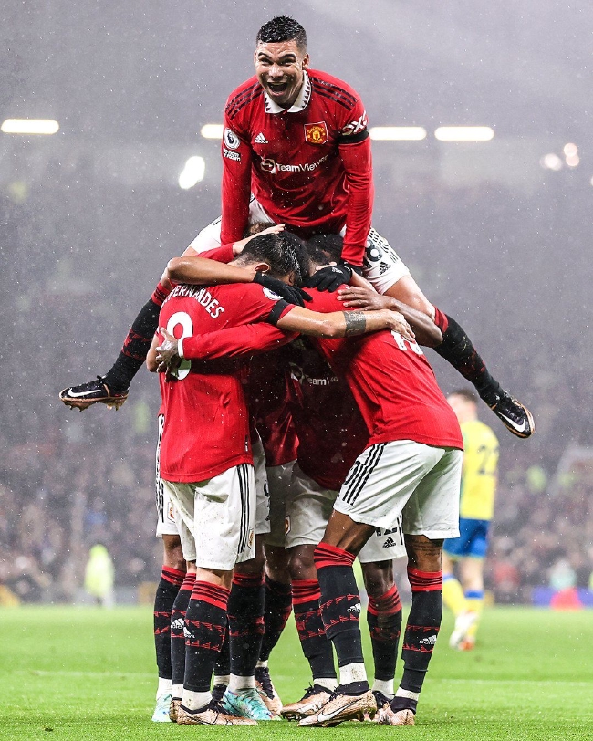 与媒体讨论 与媒体讨论